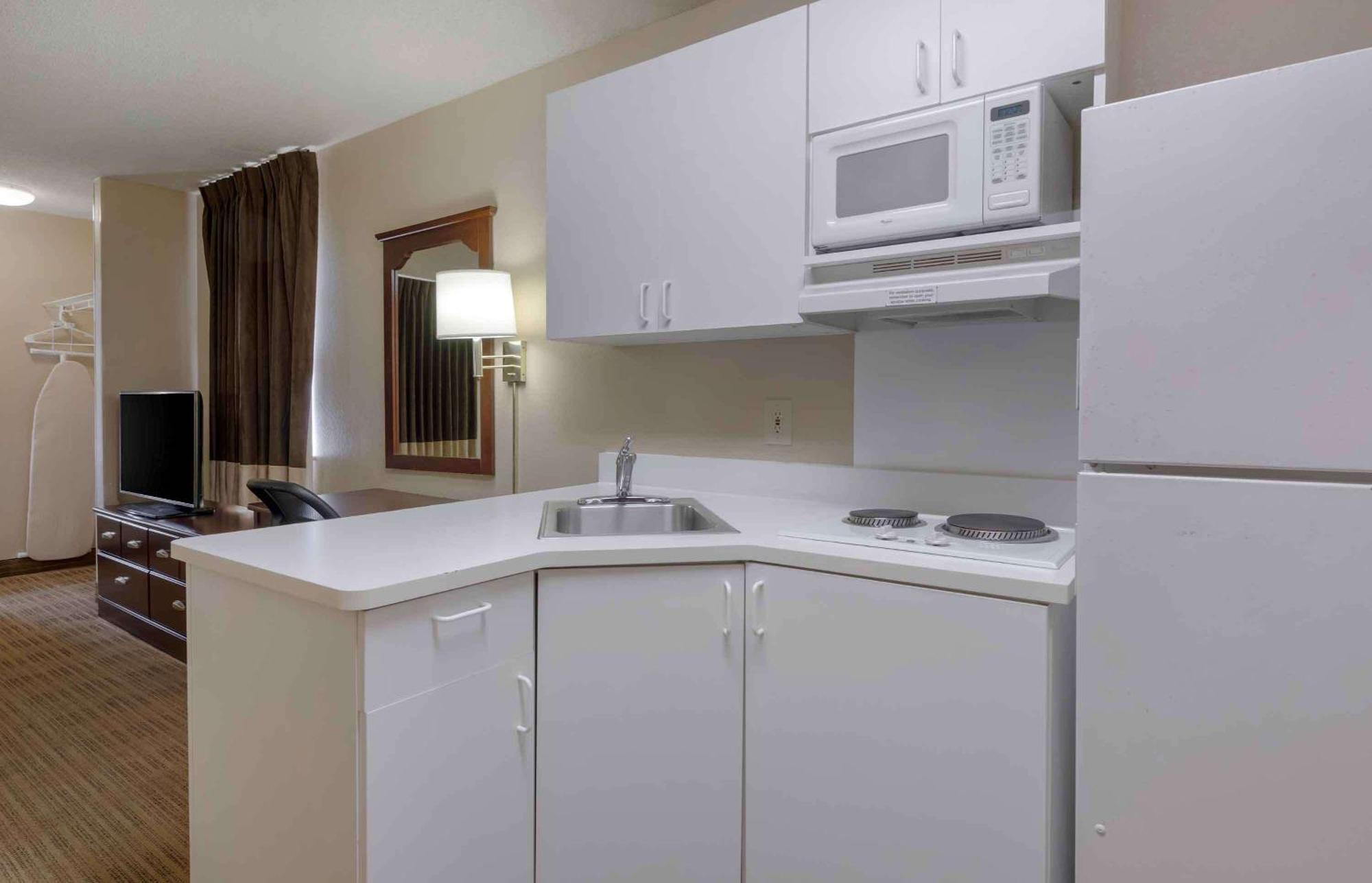 Extended Stay America Suites - Orlando - Lake Mary - 1036 Greenwood Blvd Exterior photo