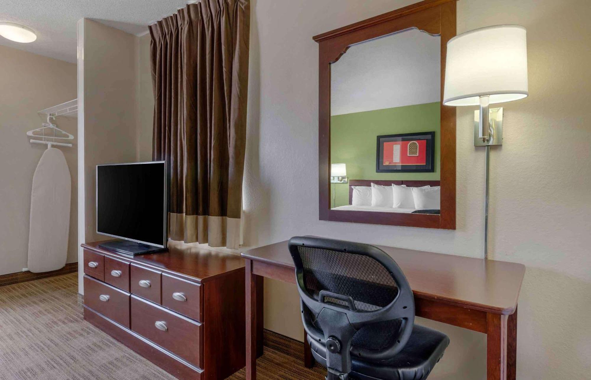 Extended Stay America Suites - Orlando - Lake Mary - 1036 Greenwood Blvd Exterior photo